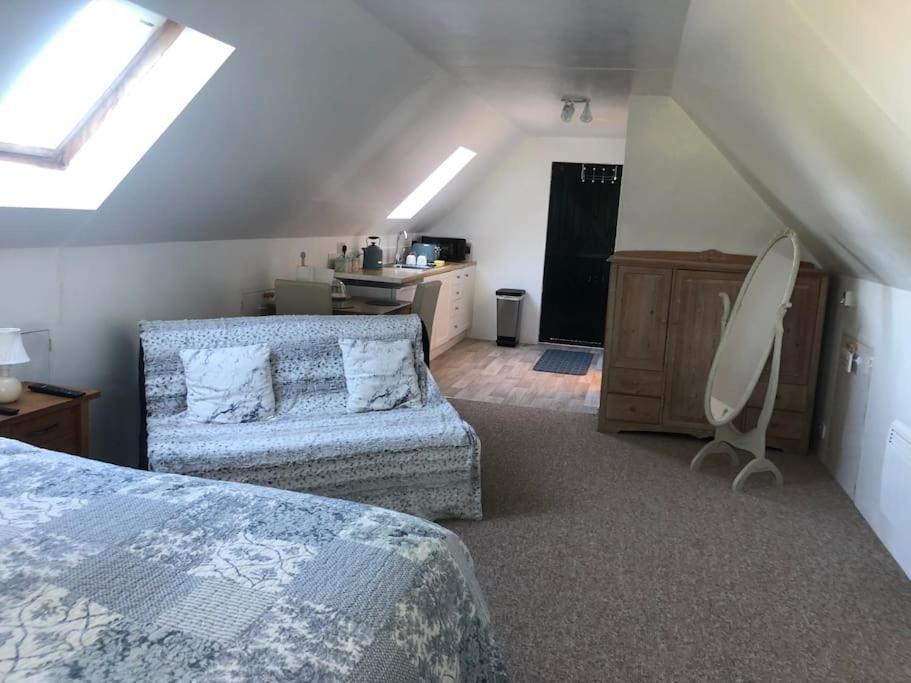 Renovated Private In *